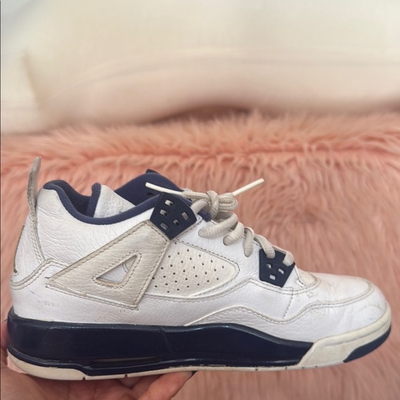 Air Jordan 4 retro Tennis Shoes size 4.5 Y - Picture 2 of 9